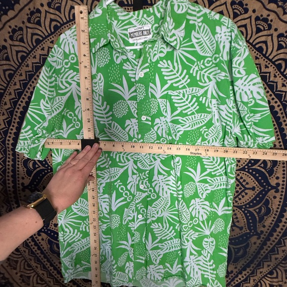 The Chive Members Only Men's Green Leaf Print Casual Shirt - Picture 4 of 5